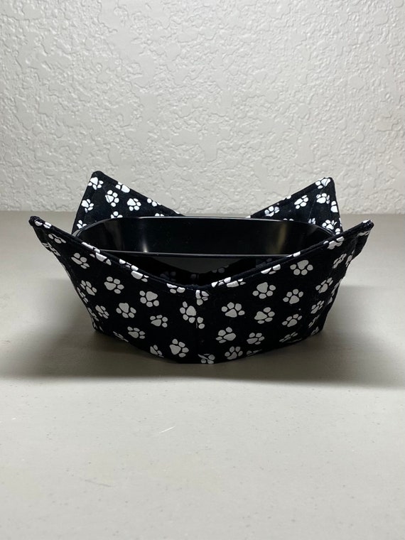 0200-538 (10X10) Microwave Bowl Cozy- Paws