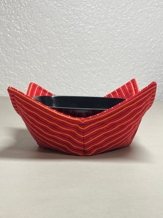 0200-701 (10X10) Bowl Cozy- Red and Yellow Stripe