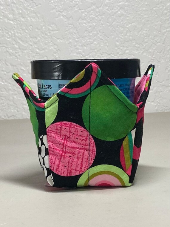 0544 Pint Ice Cream Cozy - Circles