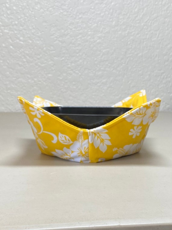 0200-870  Microwave Bowl Cozy - Hawaiian Flowers