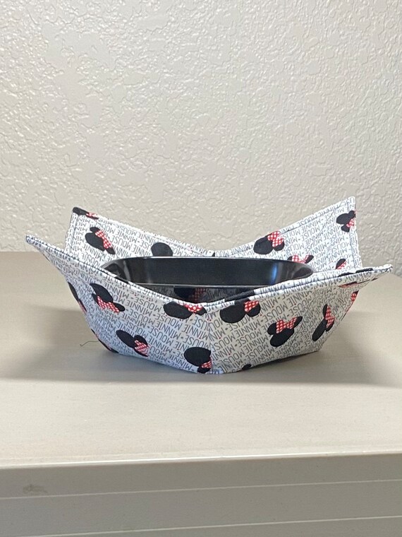 0200-778 (12X12) Microwave Bowl Cozy- Minnie Mouse