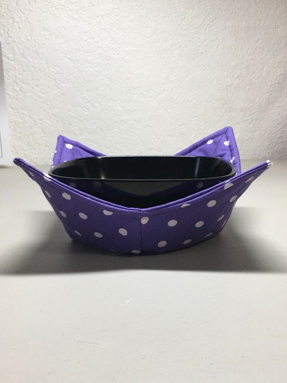 0200-523 (10X10) Microwave Bowl Cozy- Purple w/White Polk A Dots