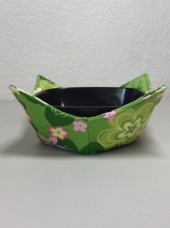 0200-328  (10X10) Microwave Bowl Cozy - Green, Yellow, Pink Hawaiian Flowers