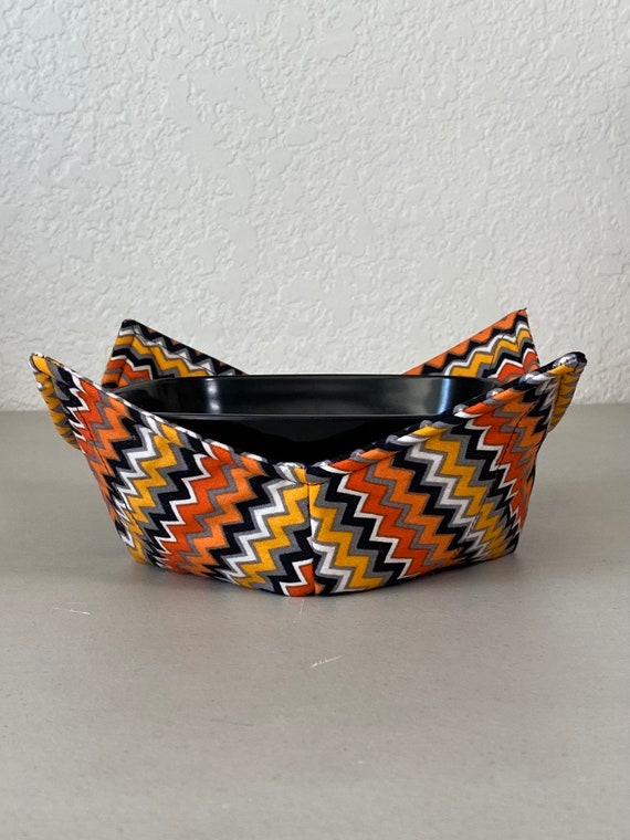 0200-566 (10X10) Microwave Bowl Cozy- Colorful Chevron