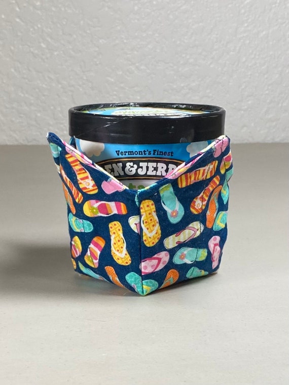 0558 Pint Ice Cream Cozy- Flip Flops