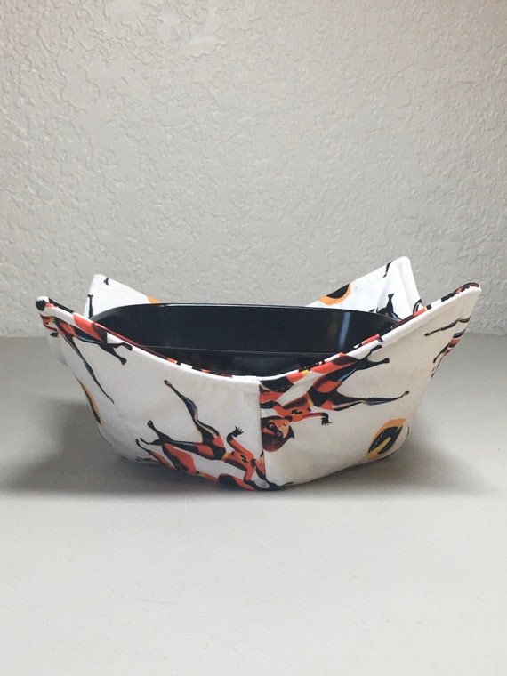 0200-444 (10X10) Microwave Bowl Cozy- The Incredibles