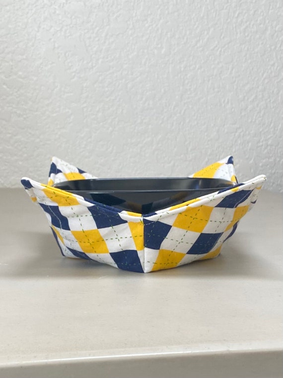 0200-768 (10X10) Microwave Bowl Cozy - Diamonds