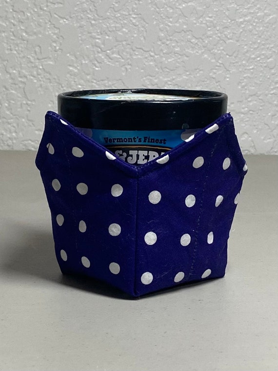 0573 Pint Ice Cream Cozy- Purple w/White Dots
