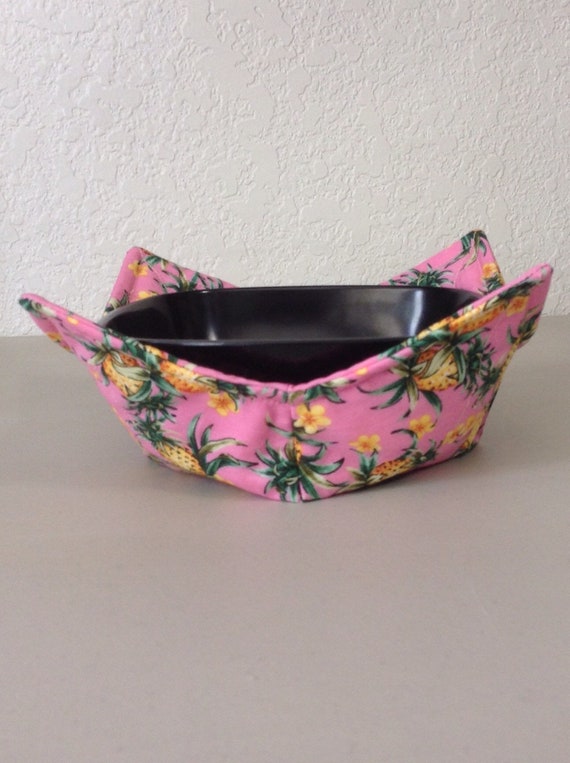 0200-251 (10X10) Microwave Bowl Cozy - Pink w/Pineapples