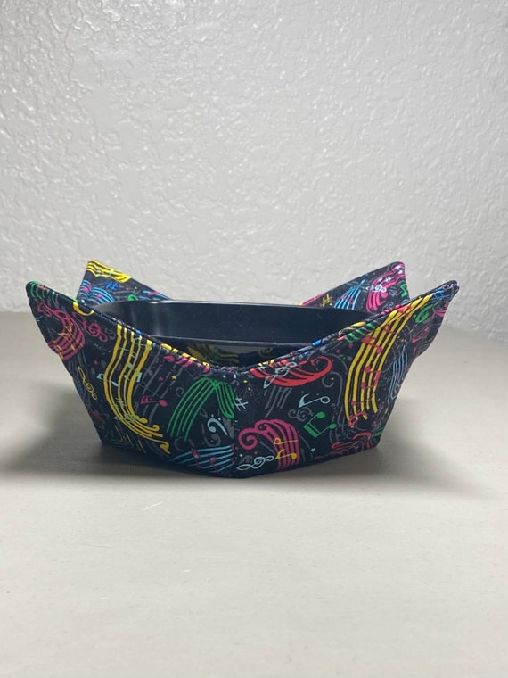 0200-743  Microwave Bowl Cozy- Music