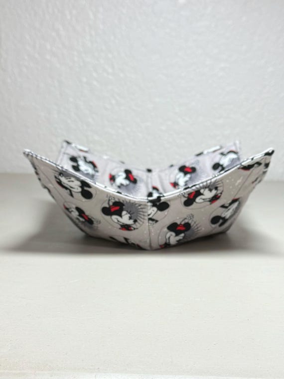 0900-123 (Medium Size) Microwave Bowl Cozy - Mickey/Minnie Mouse
