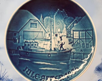 Vintage 1976 B&G Copenhagen Christmas Plate Christmas Welcome Denmark Blue