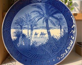 Vintage 1972 Royal Copenhagen Christmas Plate In the Desert Østerland Blue White Denmark Collector Plate
