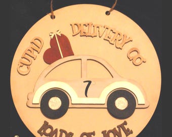 Cupid Delivery Co Sign / Farmhouse Valentine Decor / Rustic Round Wood Sign / Valentine Wall Hanging