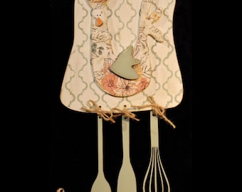 Rustic Rooster Kitchen Decor | Farmhouse Hen Wall Hanging | Primitive Kitchen Sign with Utensils | Country Cottage Decor