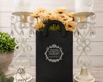 French Market Bag Floral Arrangement | Farmhouse Daisy Decor | Black Vase Centerpiece | Cottage Style Table Decor | Handmade Floral Accent