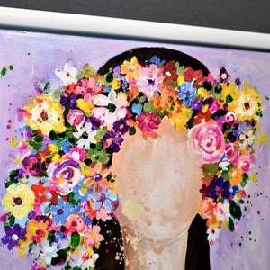 inramad målning blomma flicka akrylmålning av jolina anthony bild 3