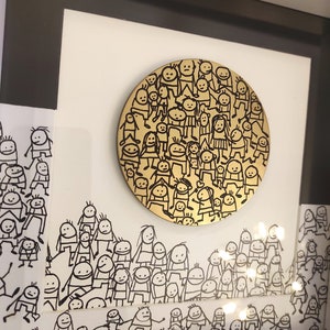 Inramad mässingsmetallplåtmålning, abstrakt människokonst bild 3