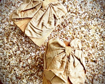 Pair of Vintage Thai Silk Chandelier Lamp Shades – Honey Gold Raw Silk with Bow Tie Pleating – Mid-Century Chinoiserie Lighting Decor