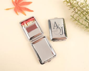 Personalisierte Metallstreichholzschachtel | Gravur Design | Nachfüllbare Streichholzdose mit Striker | Kerzenzubehör | Sicherheitsstreichhölzer