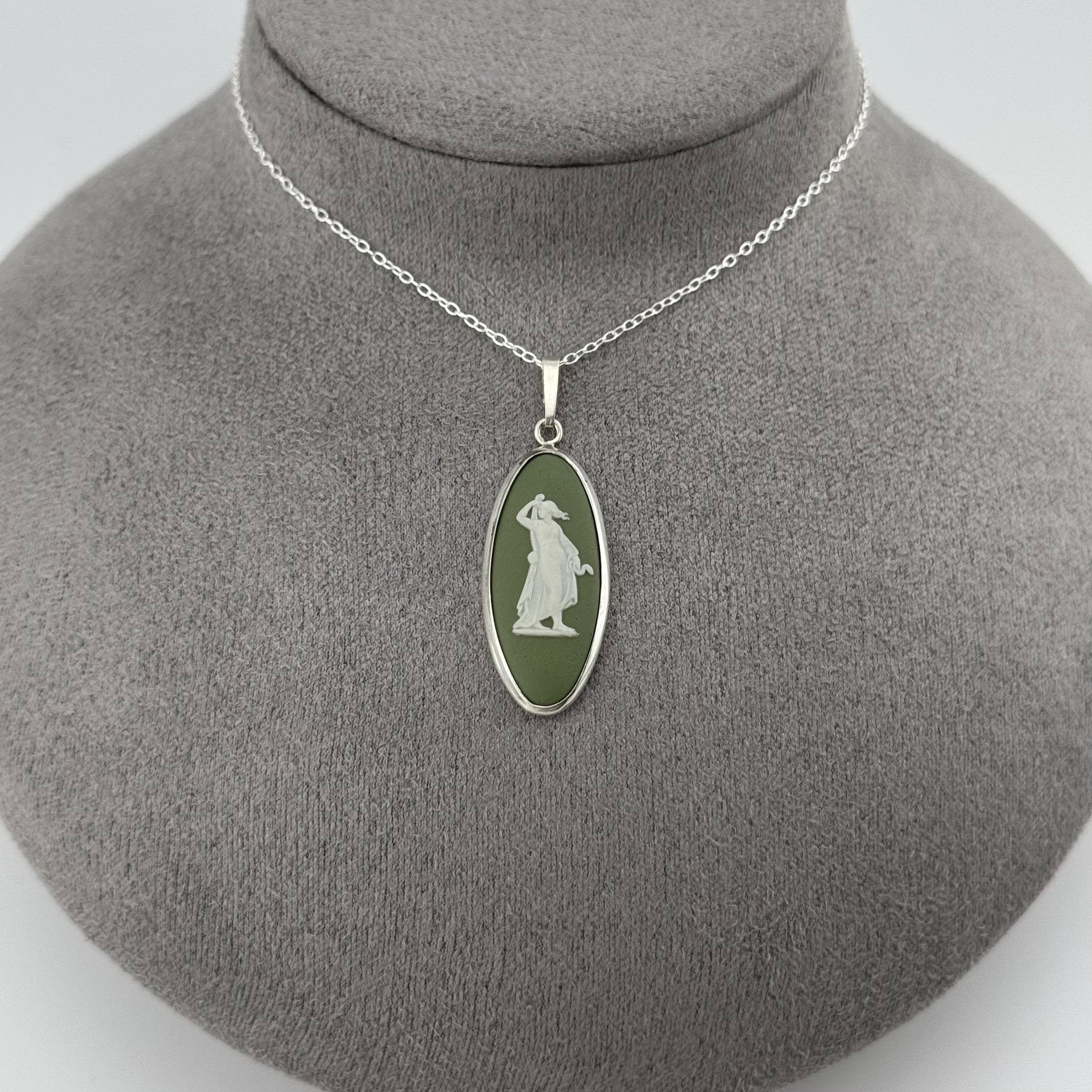Vintage wedgwood necklace - Etsy 日本