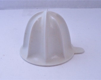 OSTER Electric White Citrus Juicer REAMER Replacement Part Models 4000 and 4100.