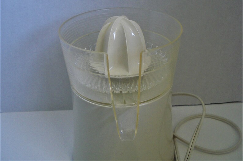 Vintage OSTER Automatic Electric Citrus Juicer Models 368. Etsy