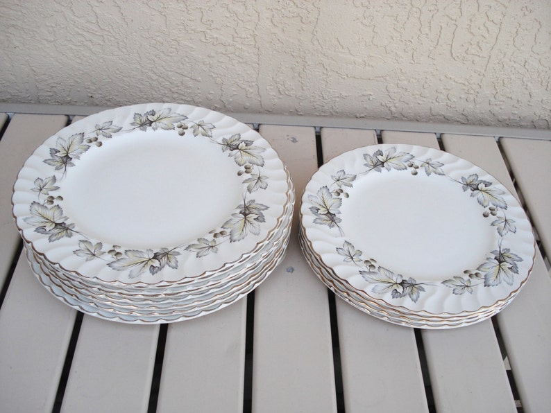 Staffordshire Aynsley And Co England Maple Leaf Design Salad Plates Dinner Plates.