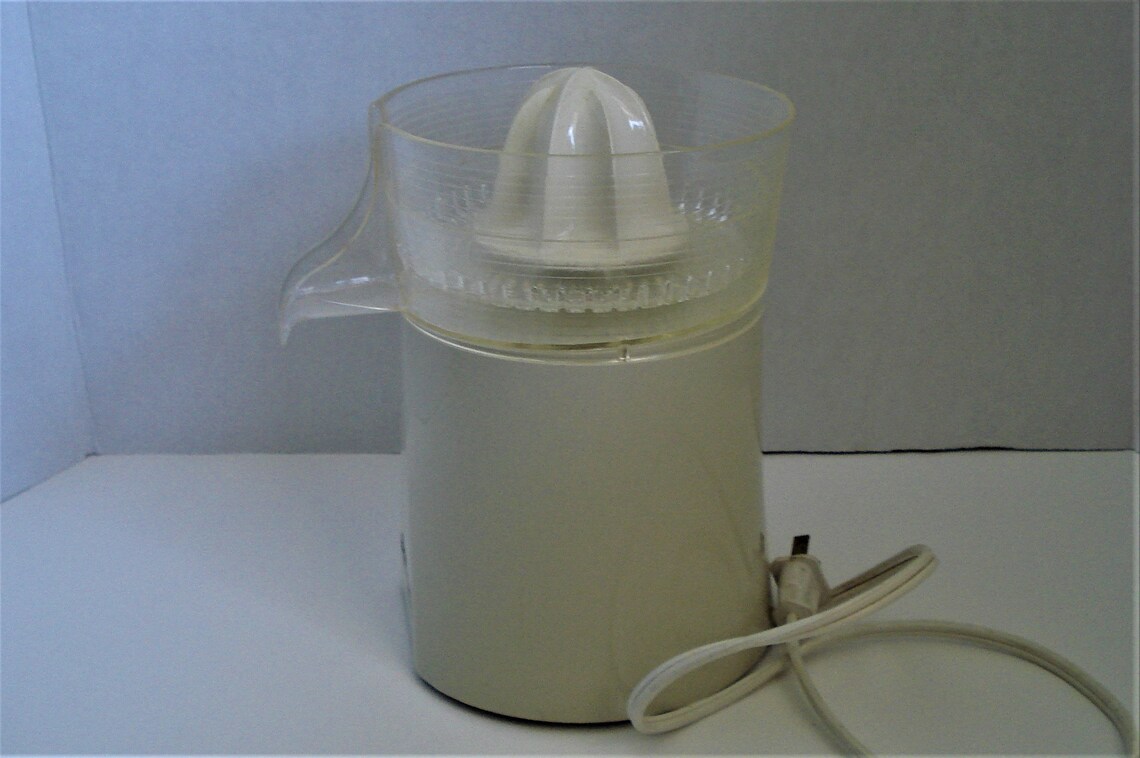 Vintage OSTER Automatic Electric Citrus Juicer Models 368. Etsy