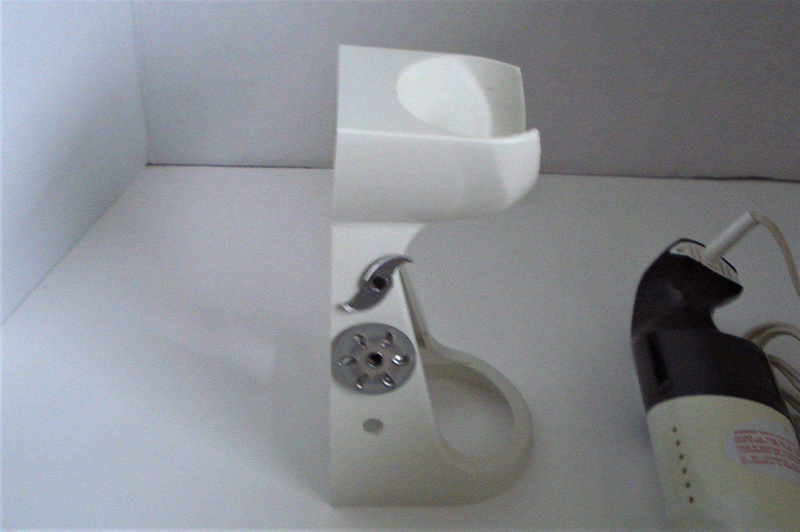 Magic Wand Immersion Hand Held Blender With 4 Attachments and Wall