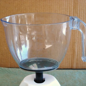 Mechanical Scale Kitchen Food With Measuring Cup Capacity 16 Oz by 1/2 Oz.. image 2