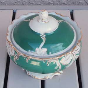 Vintage KPM FRIEDEROKG Germany Hand Painted Porcelain Lidded Bowl. image 2