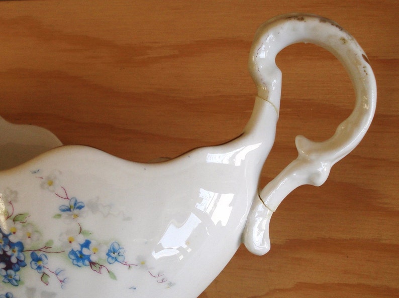 Vintage POPE GOSSER China Gravy Boat. image 3