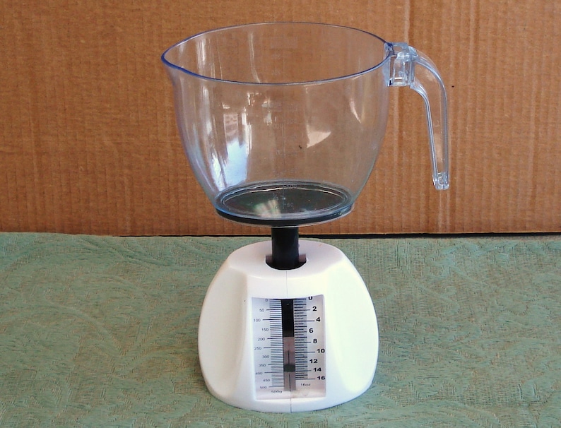 Mechanical Scale Kitchen Food With Measuring Cup Capacity 16 Oz by 1/2 Oz.. image 1