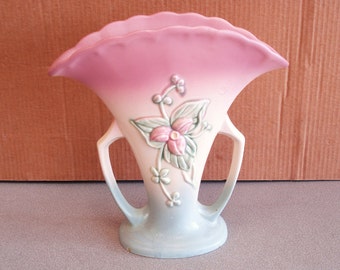 Vintage HULL Pottery Large Fan Vase.