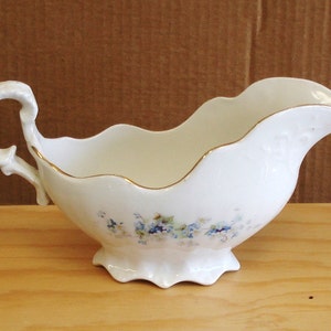 Vintage POPE GOSSER China Gravy Boat. image 2