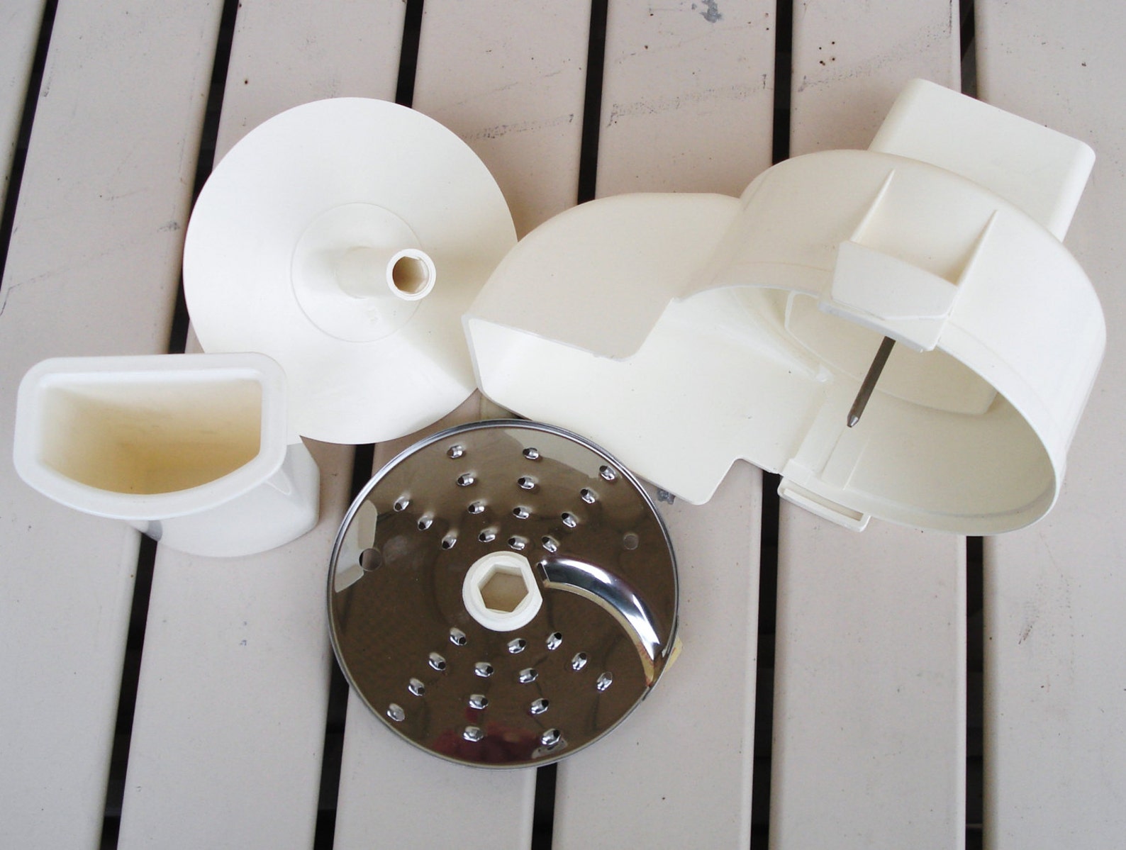 SUNBEAM OSKAR Food Processor Plastic Shredder Slicer Stand Lid Disk