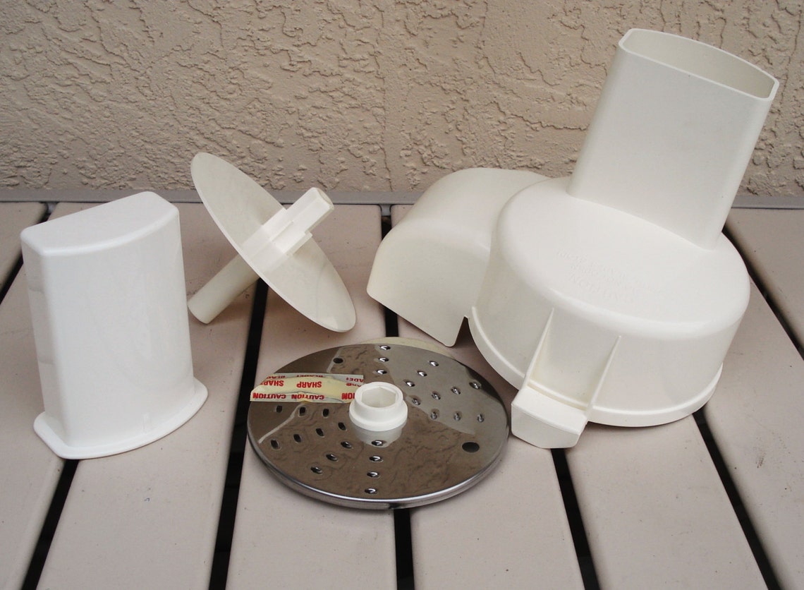 SUNBEAM OSKAR Food Processor Plastic Shredder Slicer Stand Lid Disk