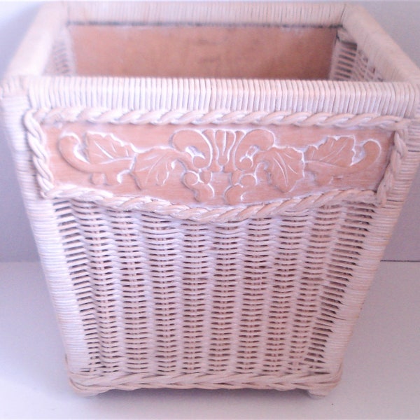 Wicker Planter Holder Umbrella Waste Bucket.