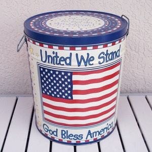 Vintage BERTELS CAN CO. Huge Decorated Tin Box Proud To Be An American. image 1