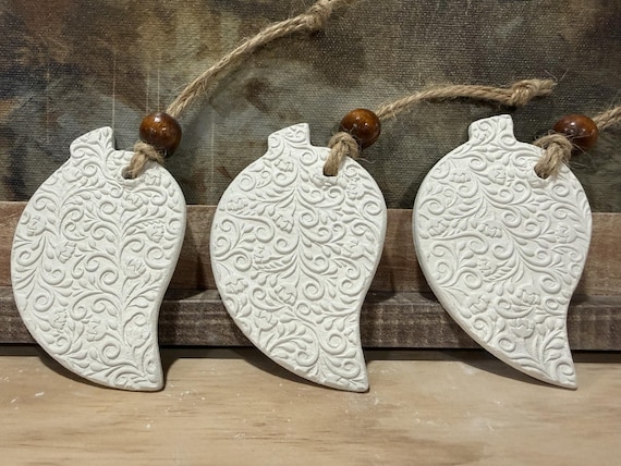 Modern Farmhouse Aspen/Birch Leaf Ornaments, Set of 3 | textured white clay Thanksgiving favors