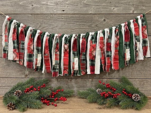Plaid Christmas Garland | Red Green White Holiday Decor | Traditional Farmhouse Mantle Bunting