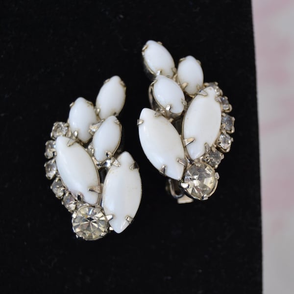 Vintage Clip-On Earrings in Silver Tone Metal with Milk Glass and Rhinestones