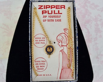 Vintage 1960s Zipper Pull with Gold Tone Metal Chain in Original Box Souvenir of Intercourse Pennsylvania