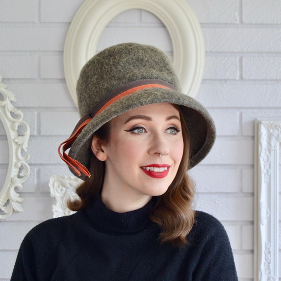 Vintage 1960s Gray Wool Hat With Brown and Orange Ribbon by  display picture 2
