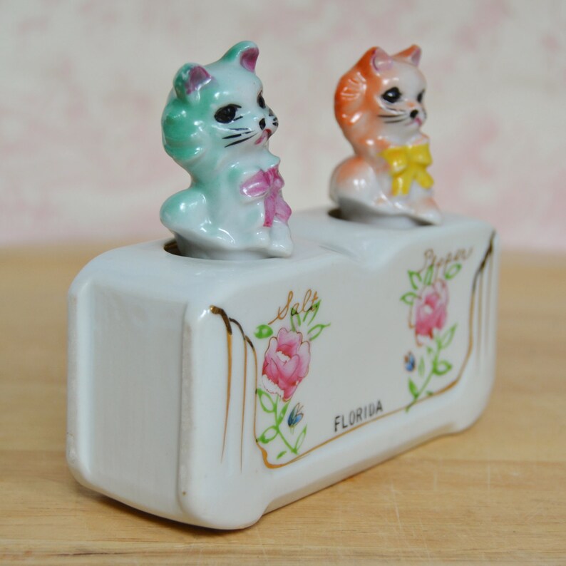 Vintage Cat Nodder Salt and Pepper Shakers Florida Souvenir