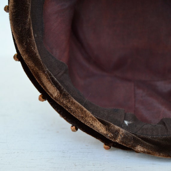 Vintage 1950's/1960's Brown Velvety Hat with Velv… - image 9