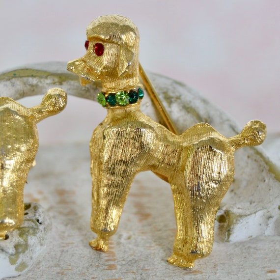 Vintage Pair of Poodle Pins Made of Gold Tone Met… - image 5