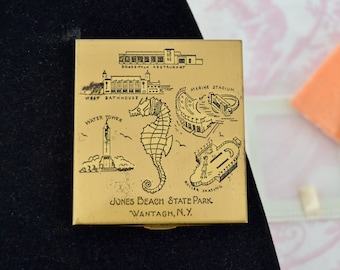 Vintage Souvenir Compact of Jones Beach State Park in Wantagh New York