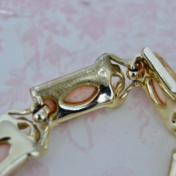 Vintage 1960s Coro Bracelet Made of Gold-Tone Met… - image 7